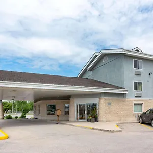 Hotel Super 8 By Wyndham West